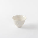 白瓷花文中汲出