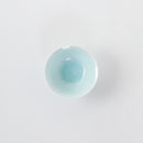 青白磁円淵唐草小鉢