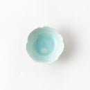 青白磁牡丹花小付