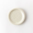 白瓷牡丹文4寸皿