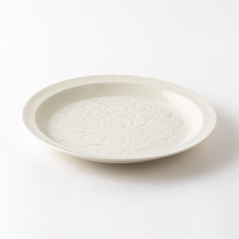 白瓷牡丹文8寸皿