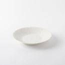 白瓷総唐草6寸皿