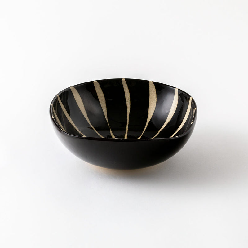 黒十草四角bowl