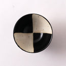 黒織部掛分点紋（小）飯碗